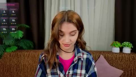 Snapshot of linaage chatting on 09/10/25, 04:40 Lina online show from 09/10/25, 04:40