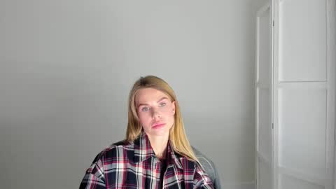 linabey online show from 10/24/25, 03:08