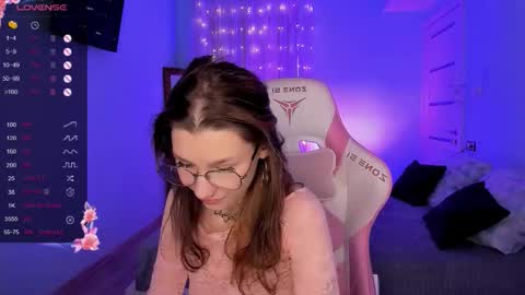 Snapshot of linablossom chatting on 10/01/25, 08:31 Lina online show from 10/01/25, 08:31