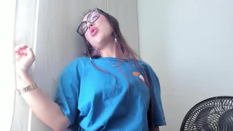 Lina Camsa online show from 09/12/25, 04:07