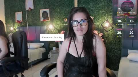 Snapshot of linagh chatting on 09/27/25, 11:26 Lina online show from 09/27/25, 11:26