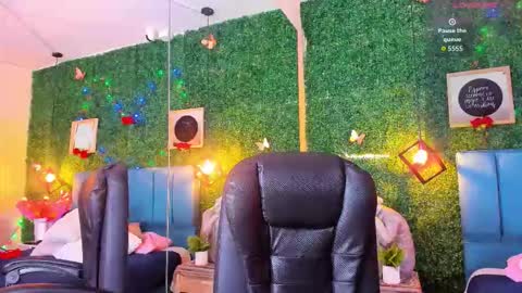 Snapshot of linagh chatting on 12/02/25, 11:26 Lina online show from 12/02/25, 11:26