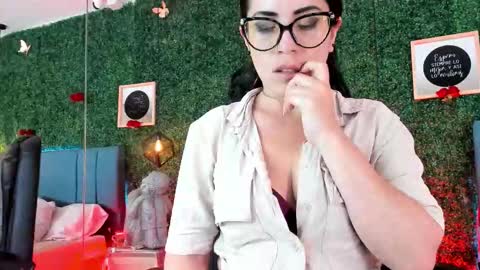Lina  online show from 02/27/26, 11:43