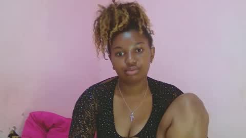 Snapshot of linah1123 chatting on 10/02/25, 11:23 linah1123 online show from 10/02/25, 11:23