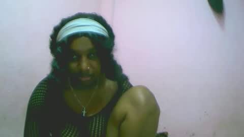 Snapshot of linah1123 chatting on 10/30/25, 11:27 linah1123 online show from 10/30/25, 11:27