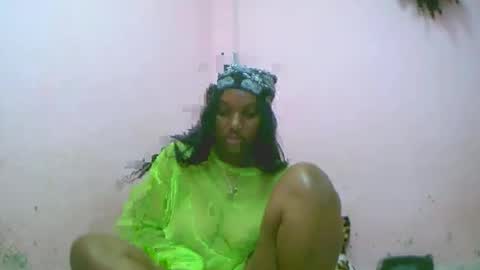 Snapshot of linah1123 chatting on 11/08/25, 11:43 linah1123 online show from 11/08/25, 11:43