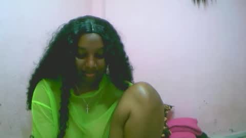 Snapshot of linah1123 chatting on 11/09/25, 04:38 linah1123 online show from 11/09/25, 04:38