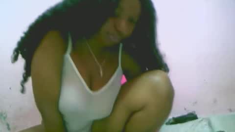 Snapshot of linah1123 chatting on 11/12/25, 03:12 linah1123 online show from 11/12/25, 03:12