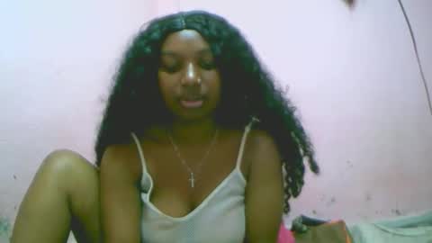 Snapshot of linah1123 chatting on 11/13/25, 06:12 linah1123 online show from 11/13/25, 06:12