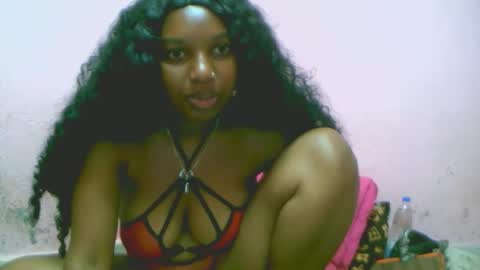 Snapshot of linah1123 chatting on 11/16/25, 05:57 linah1123 online show from 11/16/25, 05:57