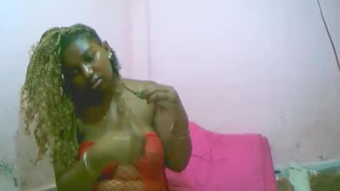 Snapshot of linah1123 chatting on 11/27/25, 09:55 linah1123 online show from 11/27/25, 09:55