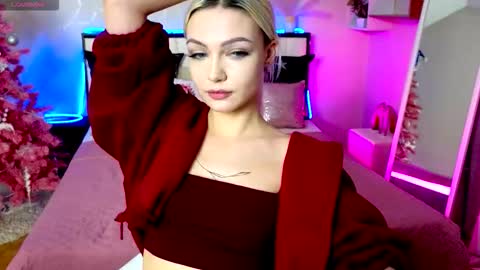 Snapshot of linalirian chatting on 12/13/25, 07:53 I am Lina online show from 12/13/25, 07:53