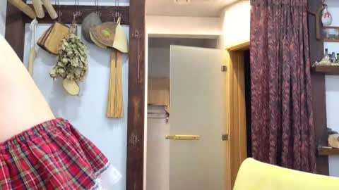 LinaLivee online show from 05/21/26, 07:10