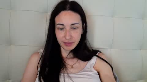 LinaLivee online show from 07/08/26, 07:57