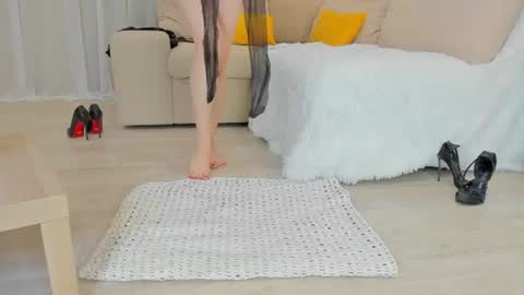 Lina Fanslymysensualworld online show from 06/19/26, 07:23