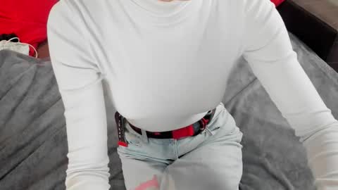 Lina online show from 10/27/25, 02:48