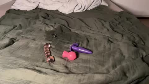 linaxleroy online show from 02/16/25, 01:47