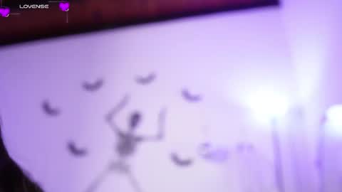 Lincy Rios  online show from 10/18/25, 06:41