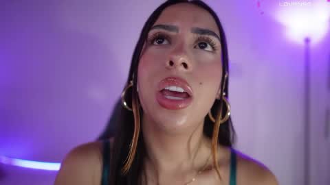 Lincy Rios  online show from 05/15/26, 02:13