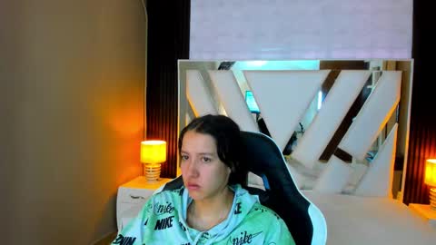  Linda  online show from 11/02/25, 12:51