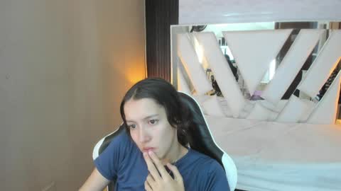  Linda  online show from 04/05/26, 01:30