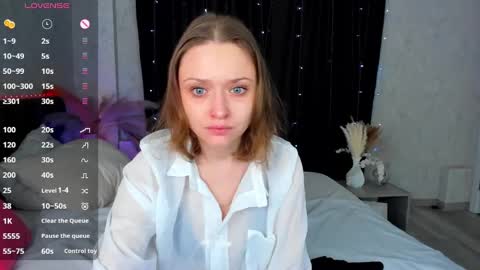 Snapshot of linda__bryant chatting on 02/08/25, 01:00 Linda GMT2 Mon Tu Fri Sa Su 0300am-1000 am online show from 02/08/25, 01:00