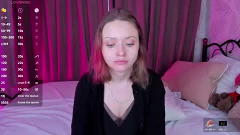 Snapshot of linda__bryant chatting on 03/07/25, 01:42 Linda GMT2 Mon Tu Fri Sa Su 0300am-1000 am online show from 03/07/25, 01:42