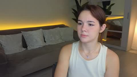 linda__robertz online show from 09/14/25, 09:03
