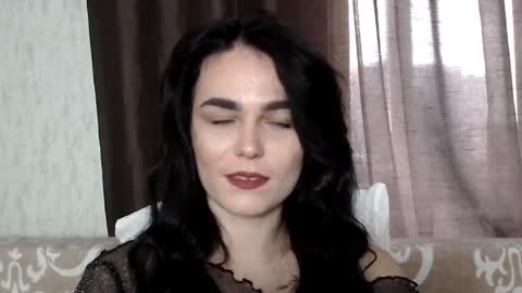 Linda online show from 03/10/25, 03:20