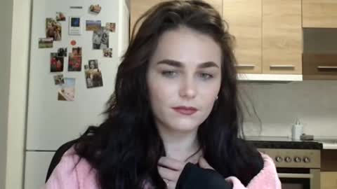 Snapshot of linda_aa chatting on 11/26/25, 08:54 Linda online show from 11/26/25, 08:54