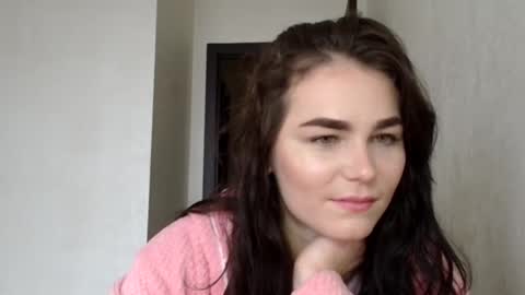 Snapshot of linda_aa chatting on 12/14/25, 11:59 Linda online show from 12/14/25, 11:59