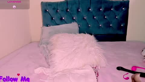 Snapshot of linda_alana chatting on 01/23/25, 11:58 Alana online show from 01/23/25, 11:58