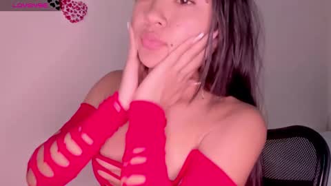 Snapshot of linda_alana chatting on 01/29/25, 07:11 Alana online show from 01/29/25, 07:11