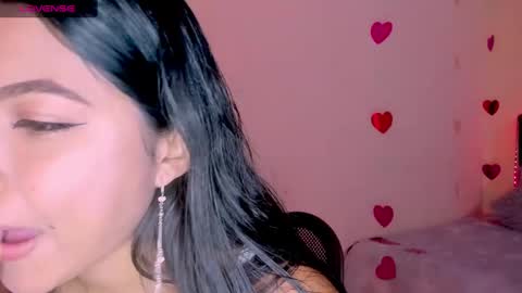 Snapshot of linda_alana chatting on 02/15/25, 06:44 Alana online show from 02/15/25, 06:44