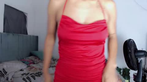 Snapshot of linda_brown_1 chatting on 02/18/26, 01:07 linda brown online show from 02/18/26, 01:07