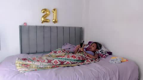 Snapshot of linda_brown_1 chatting on 06/01/26, 12:07 linda brown online show from 06/01/26, 12:07