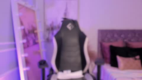 linda_caroline online show from 12/28/24, 11:48