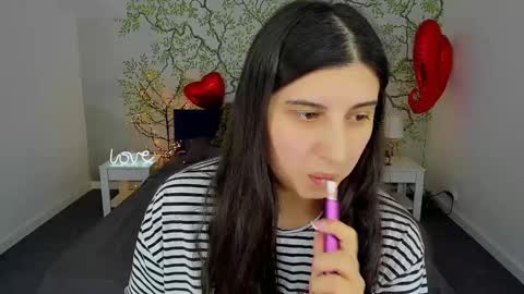 Snapshot of linda_ex chatting on 02/21/25, 10:50 Linda online show from 02/21/25, 10:50