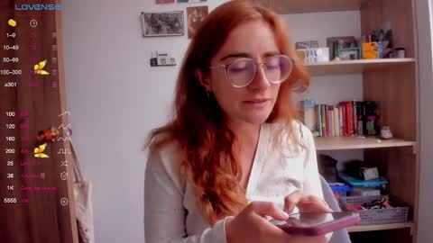 Giggles  online show from 02/11/25, 03:08