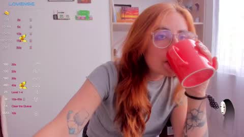 Giggles  online show from 02/23/25, 06:01
