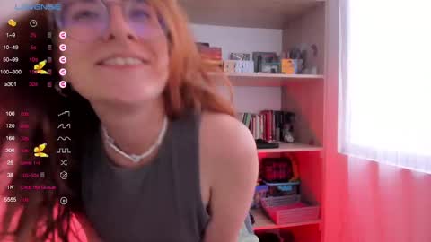 Giggles  online show from 02/25/25, 07:03