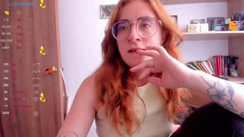 Giggles  online show from 02/28/25, 05:26