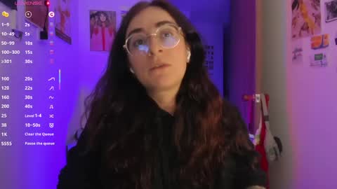 Giggles  online show from 05/12/26, 11:57