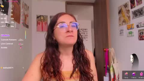 Giggles  online show from 05/27/26, 02:14
