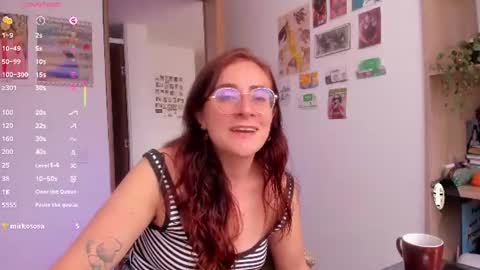 Giggles  online show from 06/10/26, 03:33
