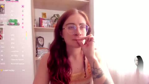Giggles  online show from 07/06/26, 03:03