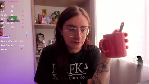 Giggles  online show from 07/10/26, 03:25