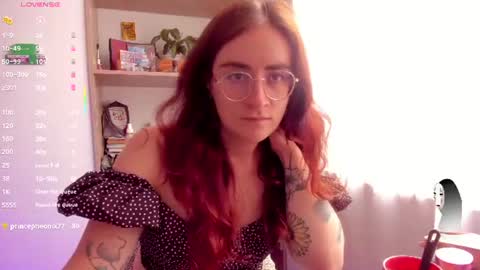 Giggles  online show from 07/11/26, 03:37