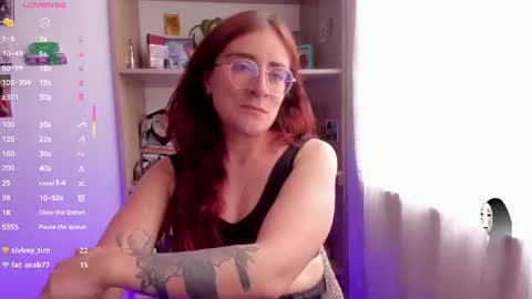 Giggles  online show from 07/25/26, 08:50