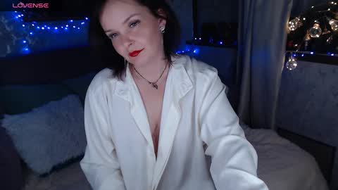 Lena online show from 12/28/24, 05:33